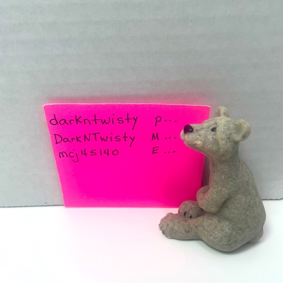 BNWOT Vintage Quarry Critters Cousin Buttons #45459 - Picture 2 of 9